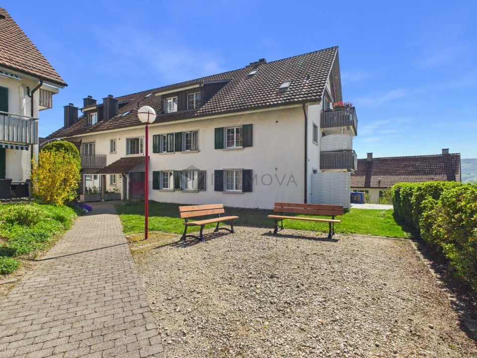 Lichtdurchflutete Maisonette mit Stil, Charme und traumhafter Aussicht