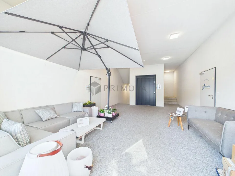 Showroom, Lager & Dachterrasse - erzielbare Bruttorendite bis 6 %