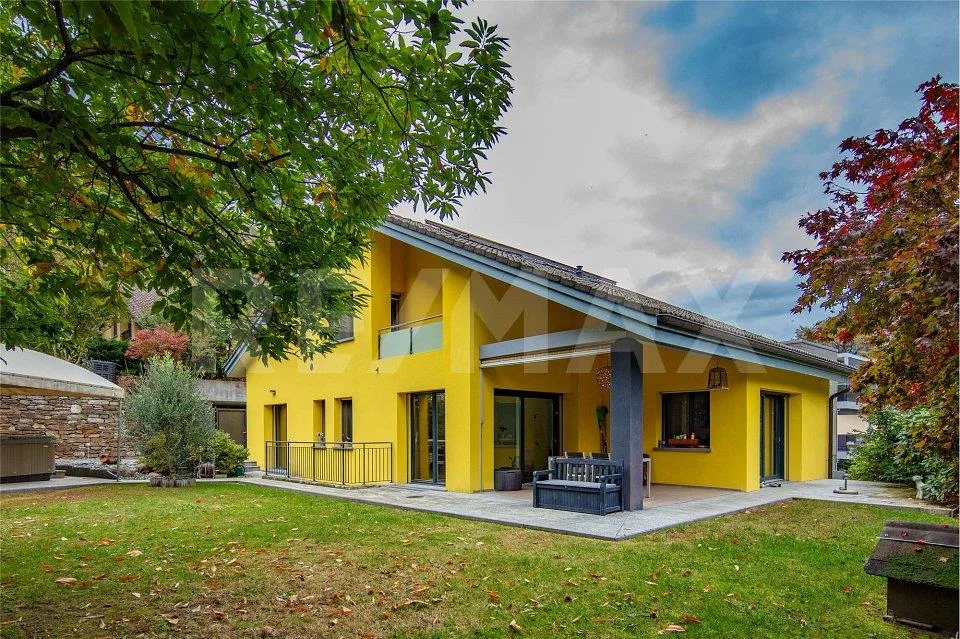 Exklusives Einfamilienhaus an ruhiger Lage bei Bellinzona