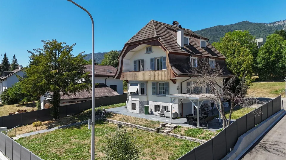 Ein Haus, unzählige Möglichkeiten - Zweifamilienhaus mit Gartenidyl...
