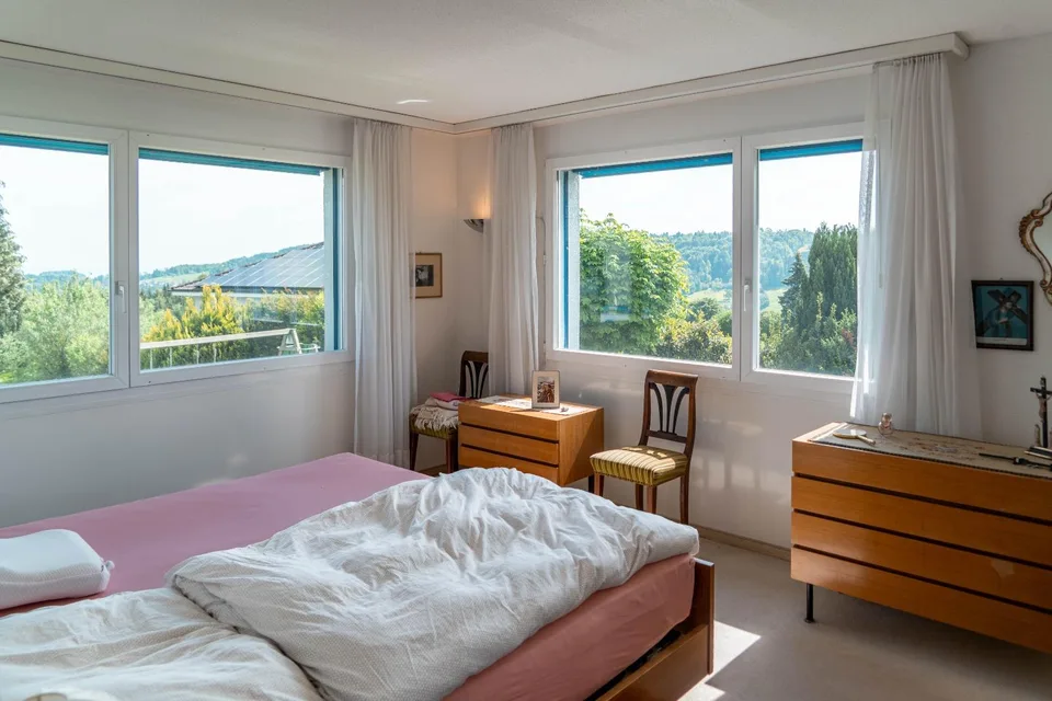 Lichtdurchflutete schöne Wohnung mit Ausblick ins Grüne