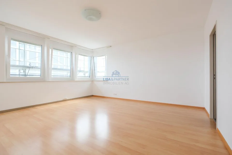 Urban wohnen mit Weitsicht – grosszügige 2.5-Zimmewohnung in Pratteln