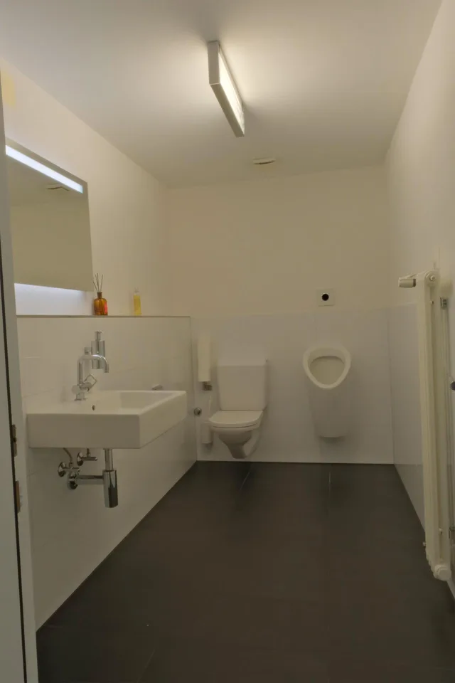 Grosszügige Büro-/Praxisfläche beim Bahnhof Burgdorf – photo 16 of 17