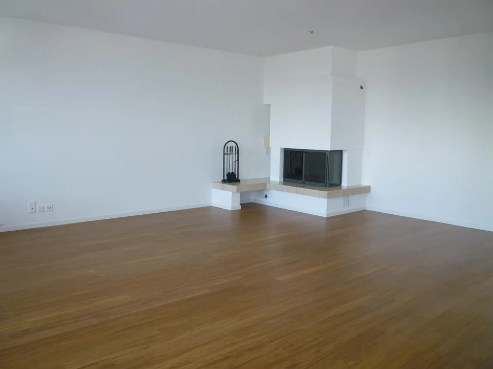 Moderne 4½-Zimmer-Wohnung mit Weitsicht in Bahnhofsnähe