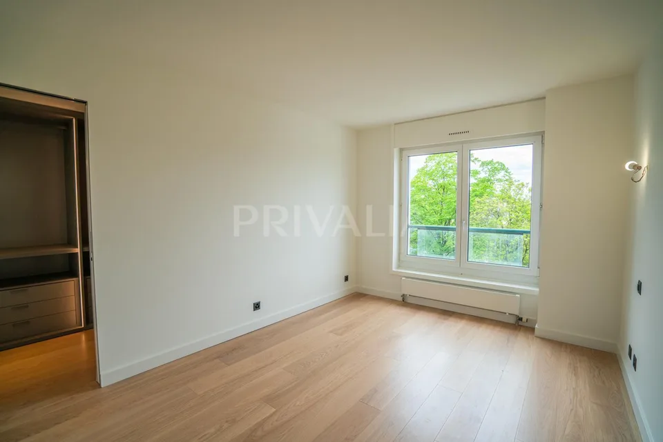 Superbe appartement contemporain avec deux terrasses et vue dégagée...