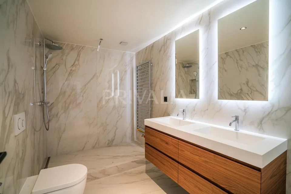 Superbe appartement contemporain avec deux terrasses et vue dégagée...