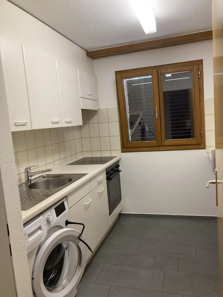Grosszügige 2.5 Zimmerwohnung mit Charme
