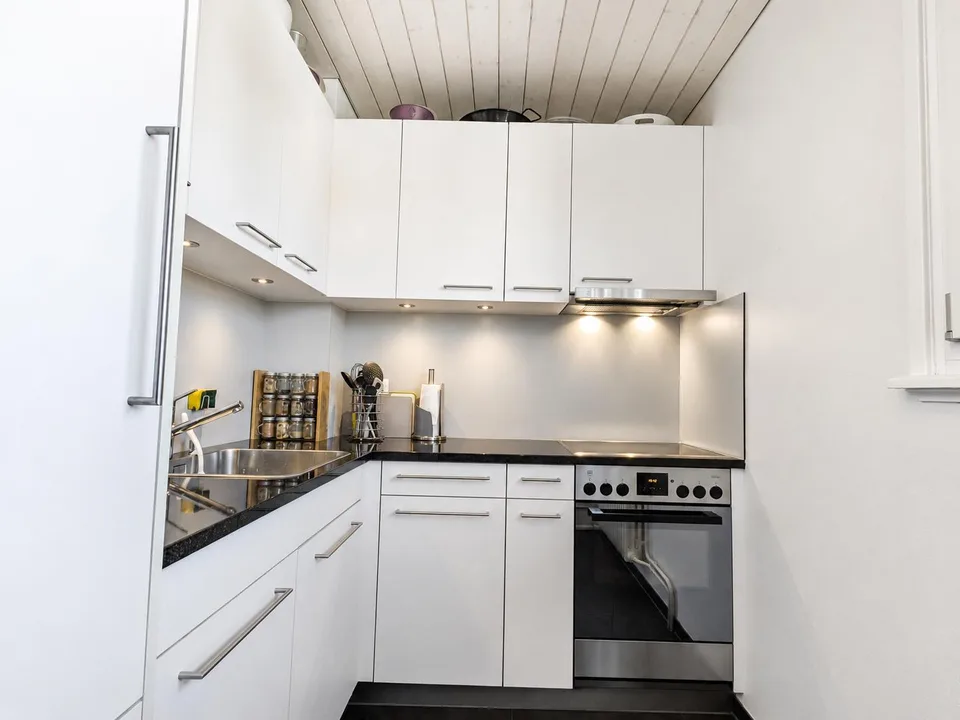 Zur Nachmiete: Schöne 2.5-Zimmer-Wohnung in ruhiger Lage mit Balkon
