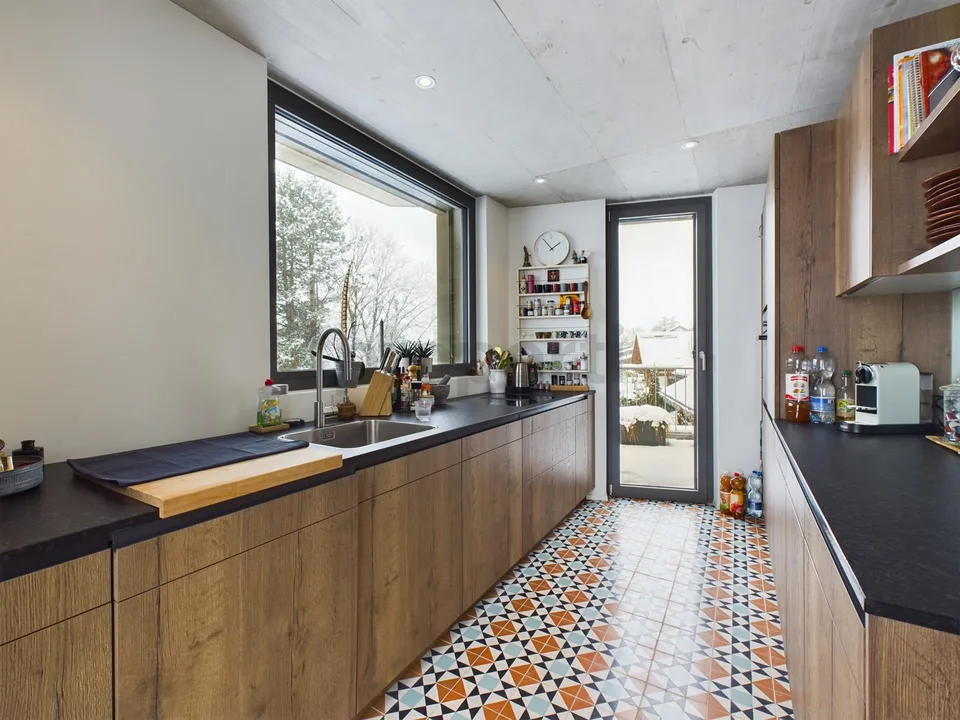 Riesige 90 m² Panorama-Terrasse, voll möbliert und Blick auf den Zu...