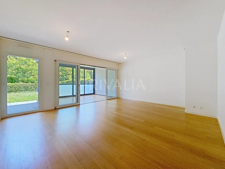 Bel appartement de 4.5 pièces au rez-de-chaussée avec jardin