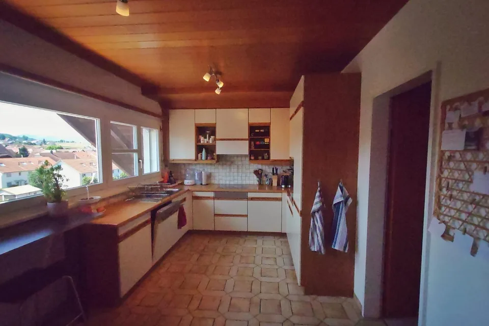 6.5 Zimmer Maisonette mit grosser Terrasse und 2 PP (Tiefgarage)