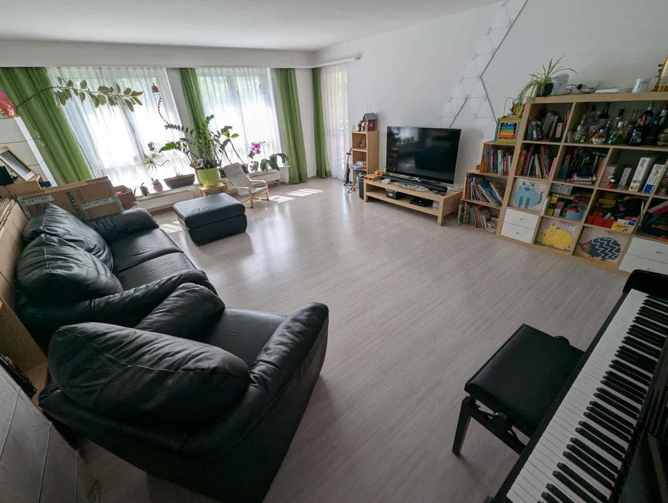 4.5-Zimmerwohnung, 1. OG mit grossem Balkon