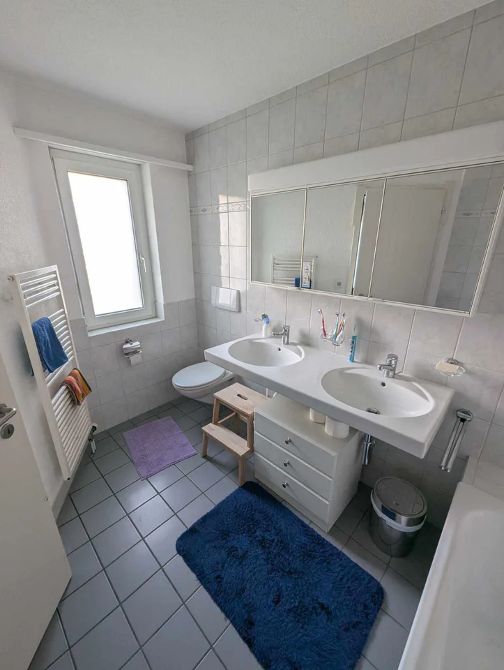 4.5-Zimmerwohnung, 1. OG mit grossem Balkon