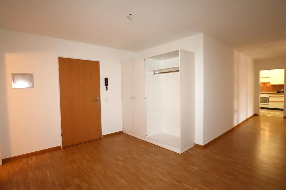 Schöne grosse und helle Wohnung mitten im Städtli - 1 Monat Gratis