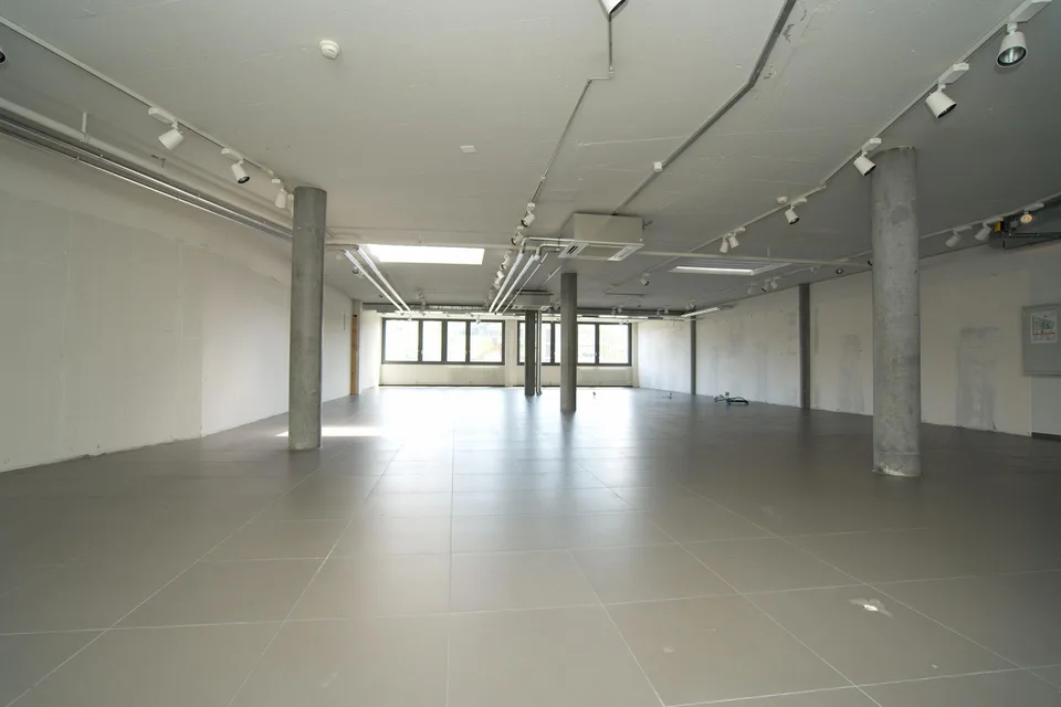 436 m2 Büro- und Dienstleistungsfläche in Köniz - modern und flexibel