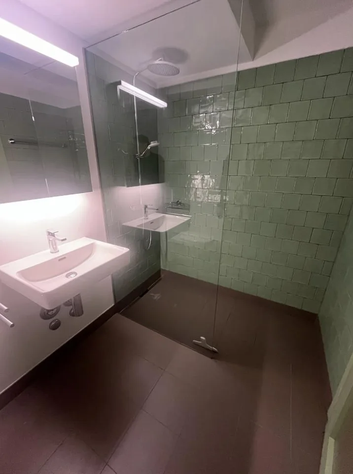 Schöne neue Wohnung in Altbau am Rümelinsplatz