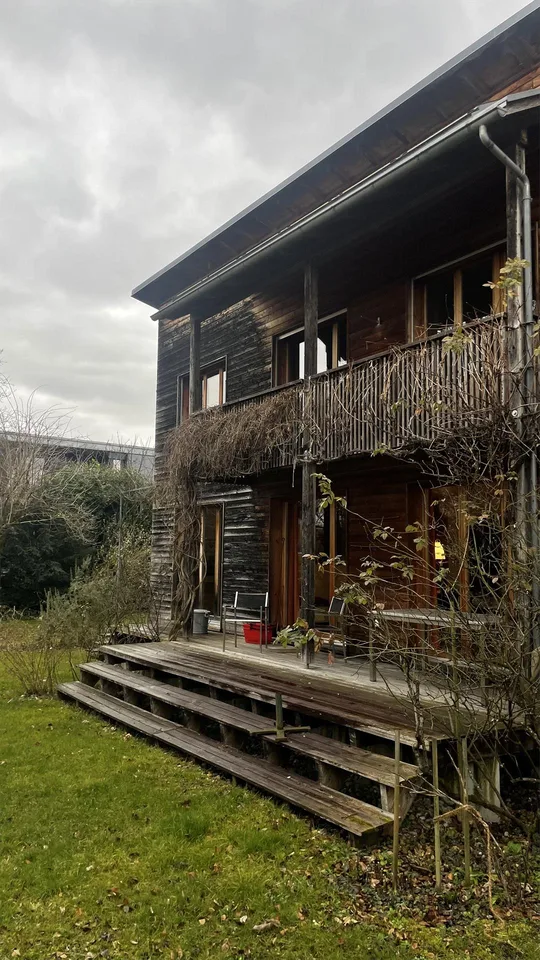 Doppel-Einfamilienhaus an idyllischer Lage