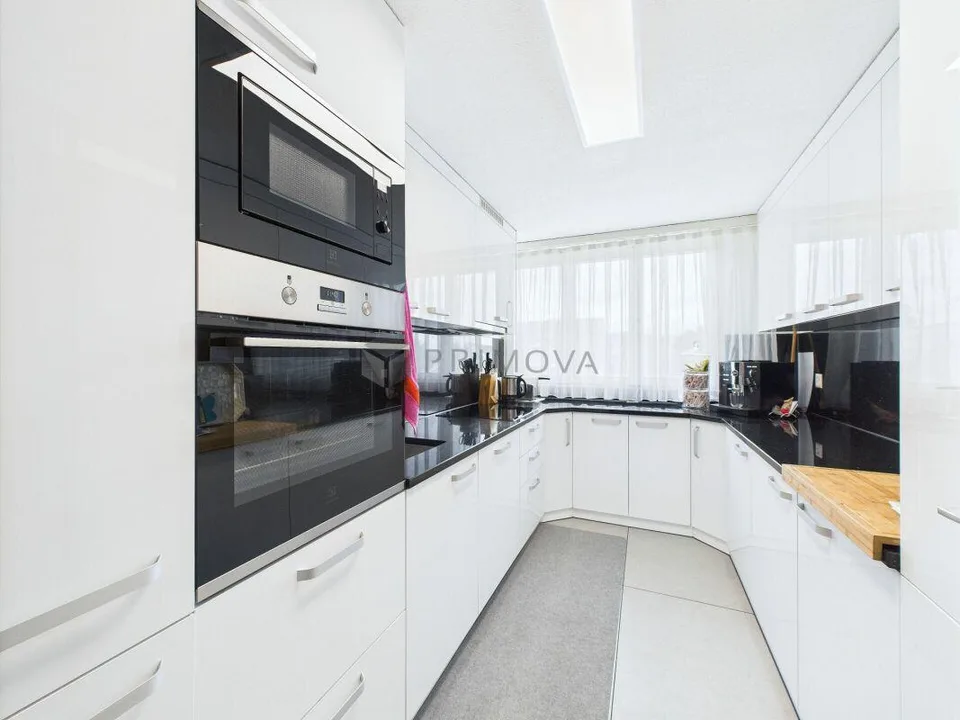 Gepflegtes Mehrfamilienhaus mit Ausbaupotenzial - solide Anlage mit...