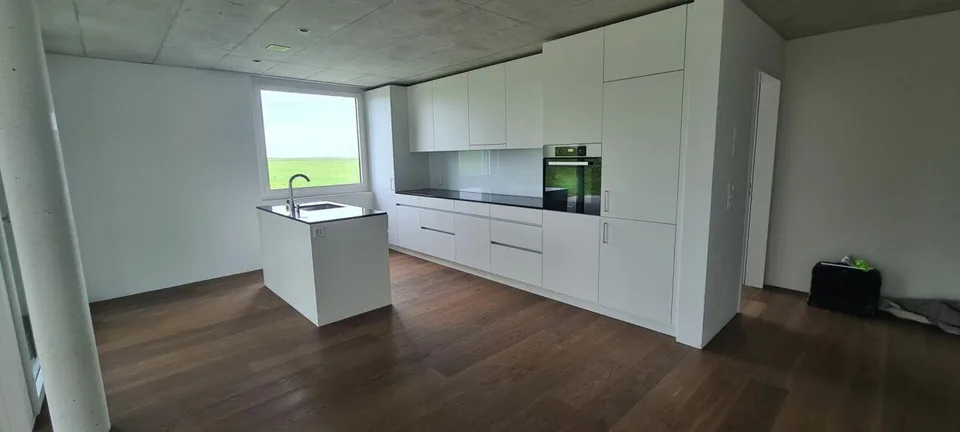 sehr schöne und moderne 3½-Zimmer-Wohnung C.21 im 2.Obergeschoss, mit Blick ins Grüne