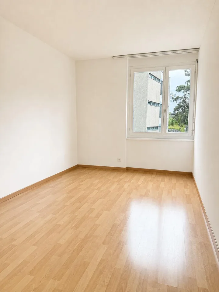 Helle 4.5-Zimmerwohnung – zentraler Wohnkomfort