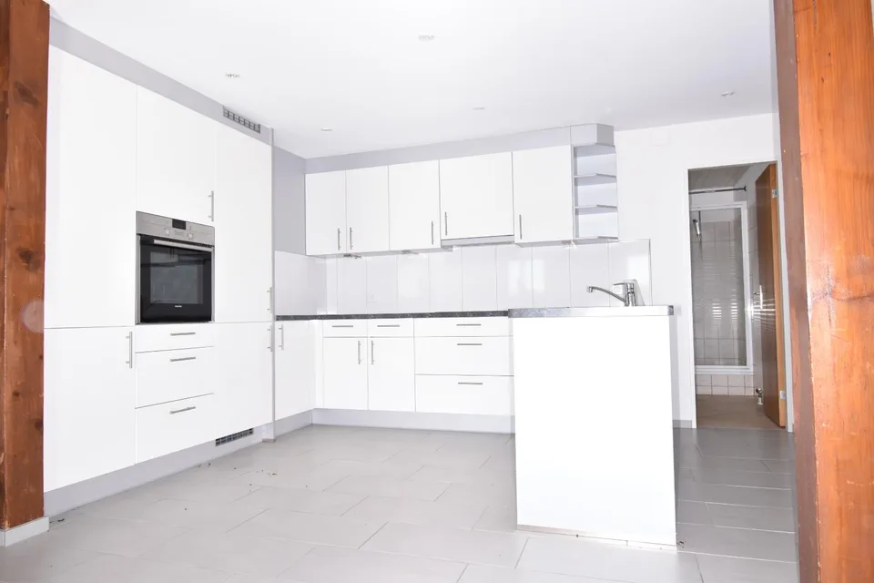 Frisch renovierte 4.5-Zimmer-Wohnung mit sonniger Süd-West-Ausrichtung