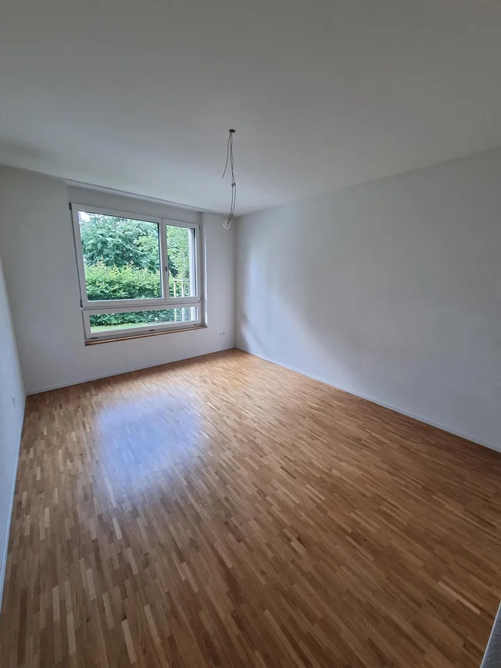 Sonnige und helle 4 ½ Erdgeschosswohnung in Schöftland