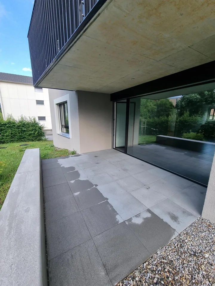 Sonnige und helle 4 ½ Erdgeschosswohnung in Schöftland – Foto 6 von 9