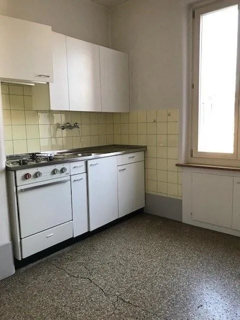 Befristet wohnen in 2-Zimmer-Altbauwohnung