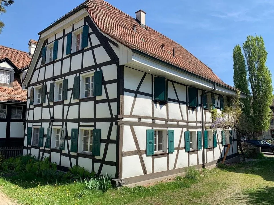 Sanierte 2-Zimmerwohnung an zentraler Lage in Allschwil