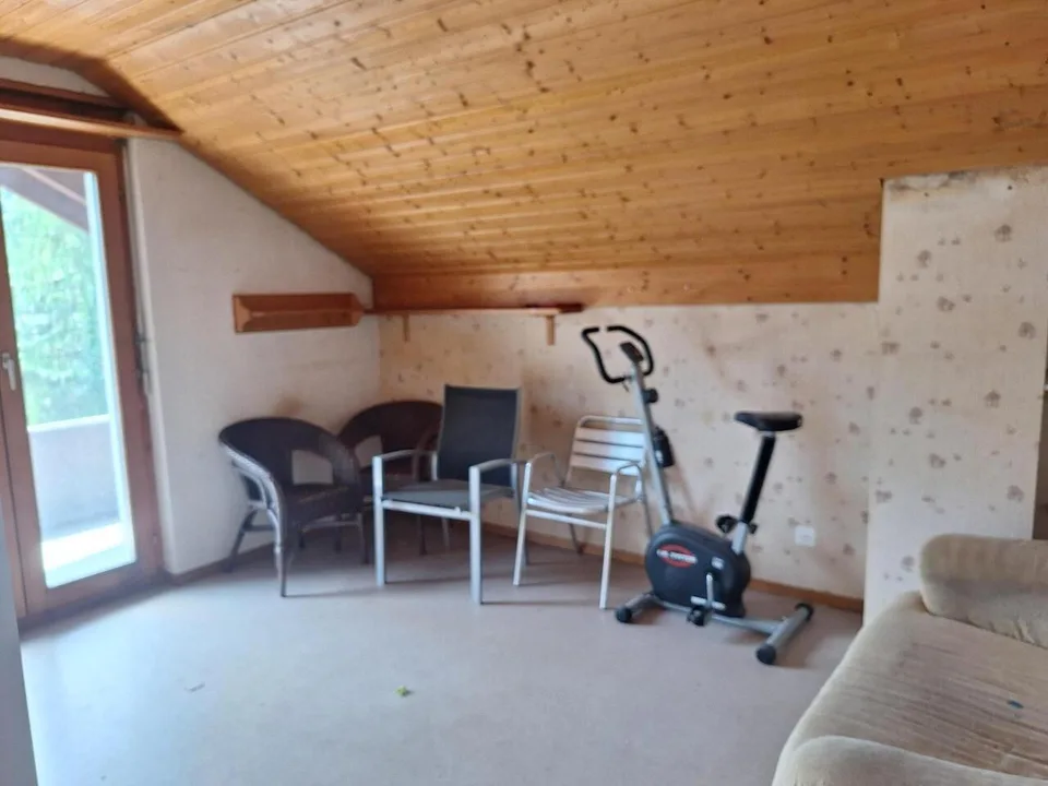Maison unifamiliale indépendante avec carport / cabane à outils attenante – photo 6 sur 9