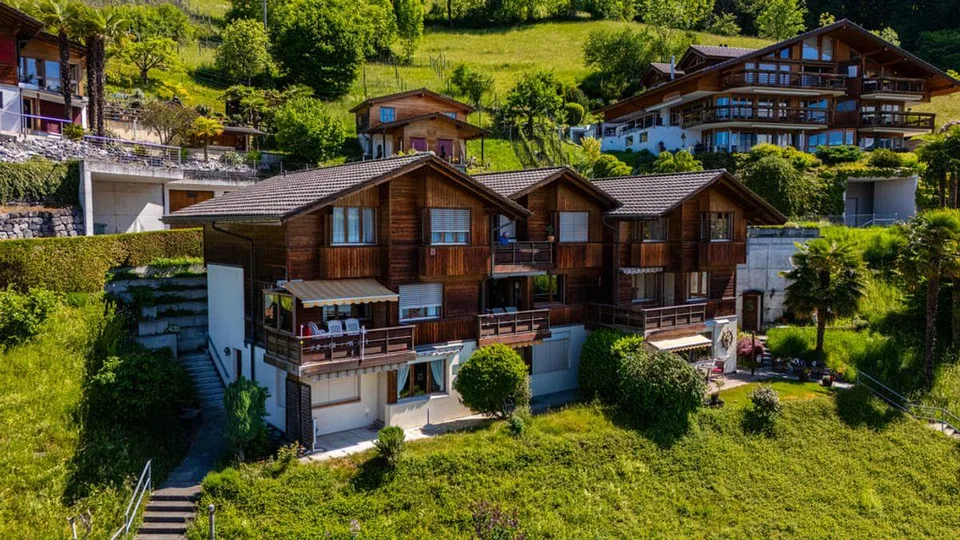 Unverbaubarer Blick auf den Thunersee - Wunderschöne Maisonette-Woh...