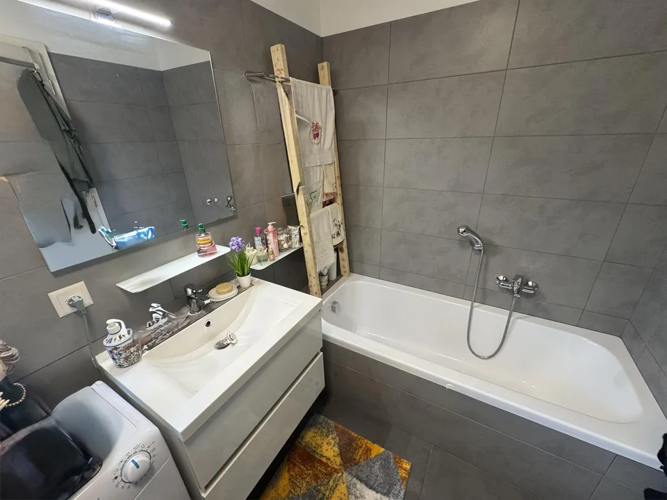 Moderno 4.5 locali con ampio giardino privato a Rancate – photo 12 sur 16