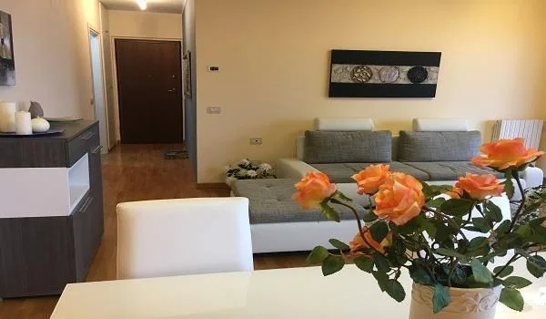 bellissimo appartamento di 2 locali oltre servizi, strepitosa vista