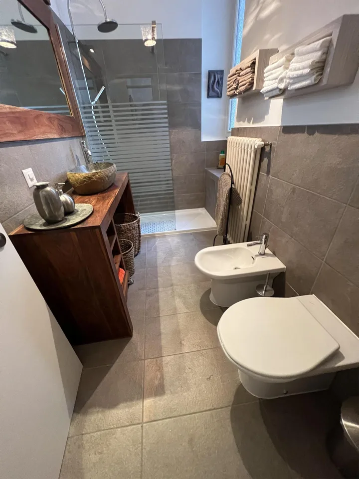 Chiasso, recente appartamento 2,5 locali con cucina separata – photo 9 sur 10
