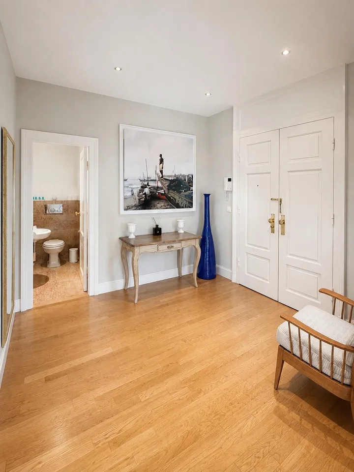 Luxury 1-Bedroom Executive Apartment with Large Balcony | Gym, Sauna &