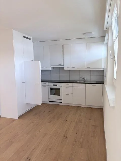 Appartamento accogliente di 3,5 locali al piano rialzato con balcone