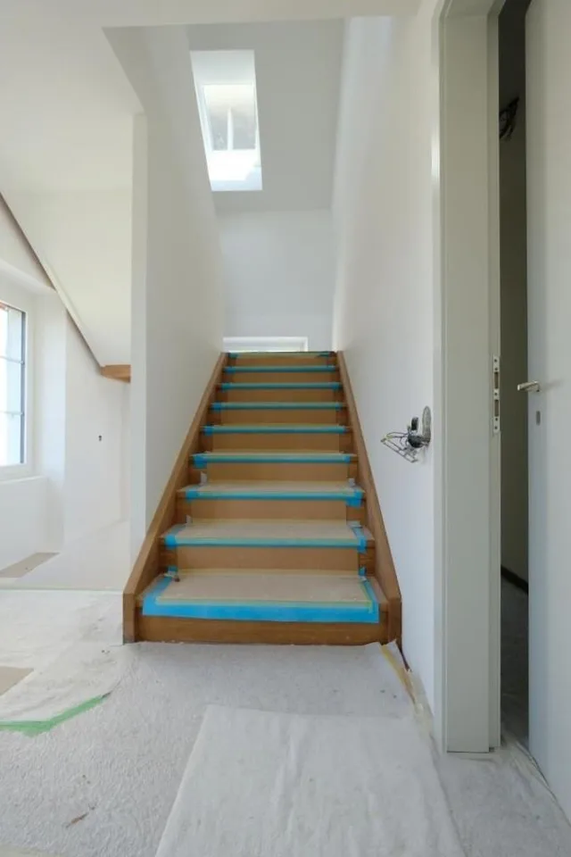 Helles Atelier- / Büroräumlichkeit im Dachgeschoss, Turbinenweg 1