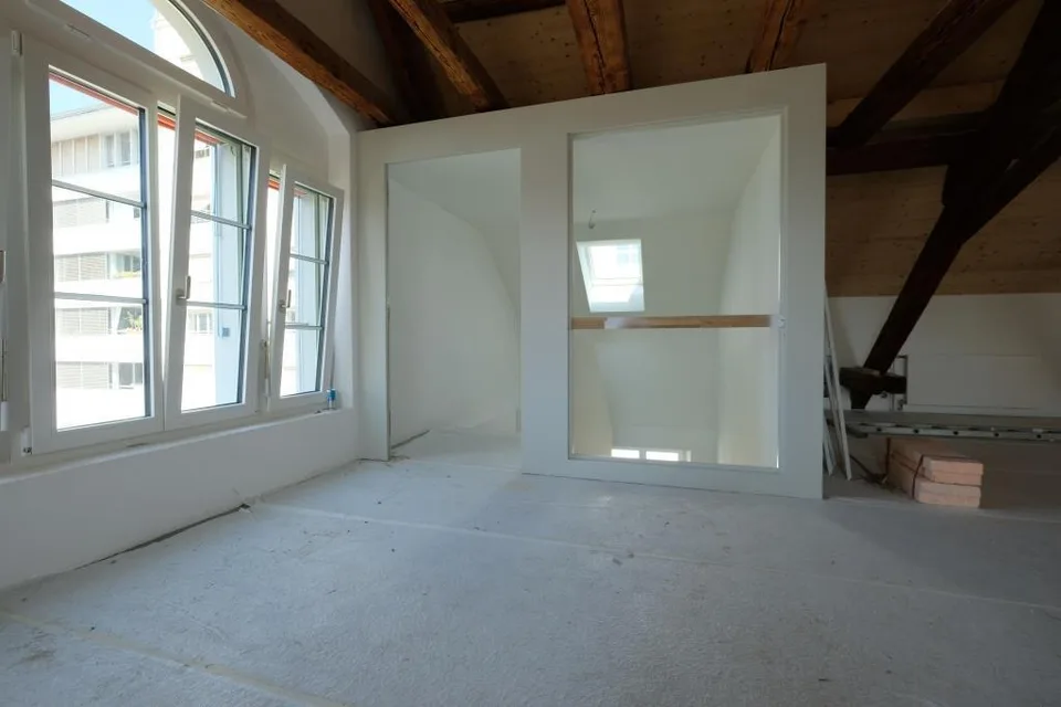 Helles Atelier- / Büroräumlichkeit im Dachgeschoss, Turbinenweg 1