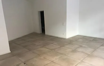 Mendrisio centralissimo UFFICIO/NEGOZIO