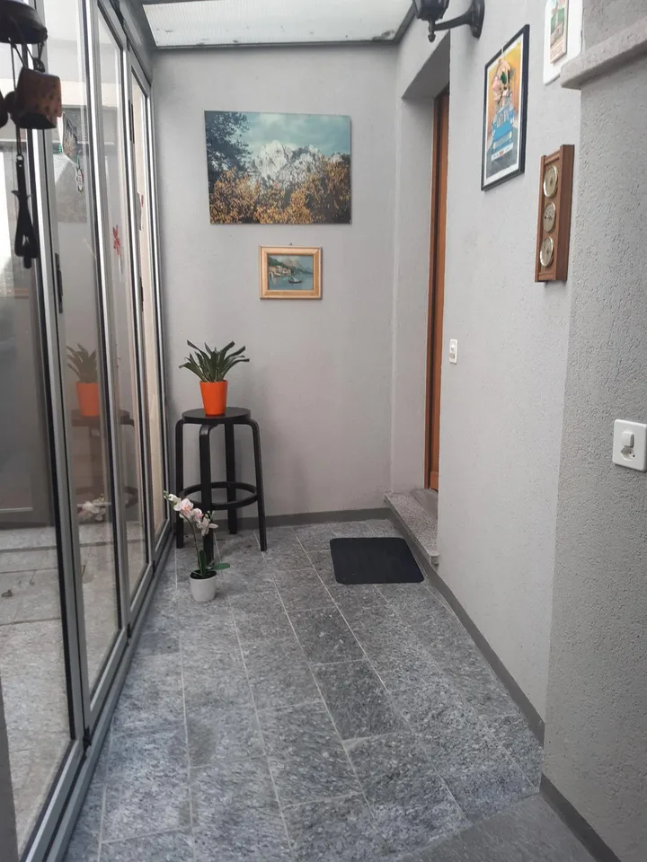 Duplex in locazione con 2 camere e studio – Cadro – photo 25 sur 25