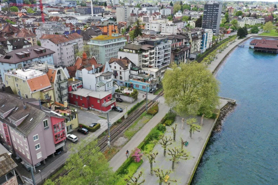 Modernes Wohnen direkt am See!