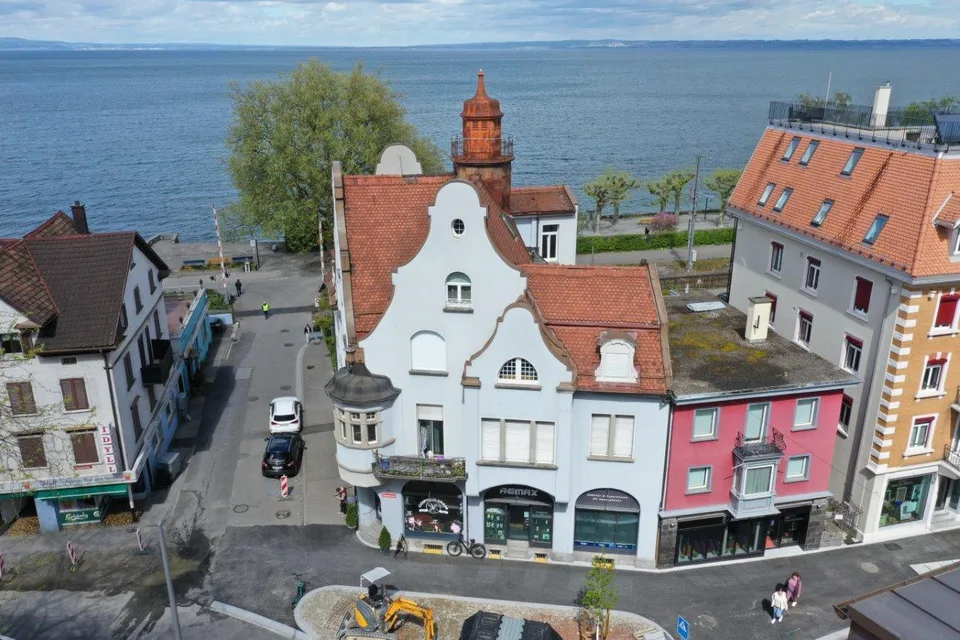 Geräumige 4.5 Zimmer Wohnung mit Blick auf den See