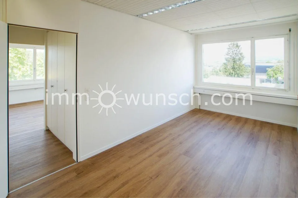 Attraktive Büroräumlichkeit, in Cham ZG