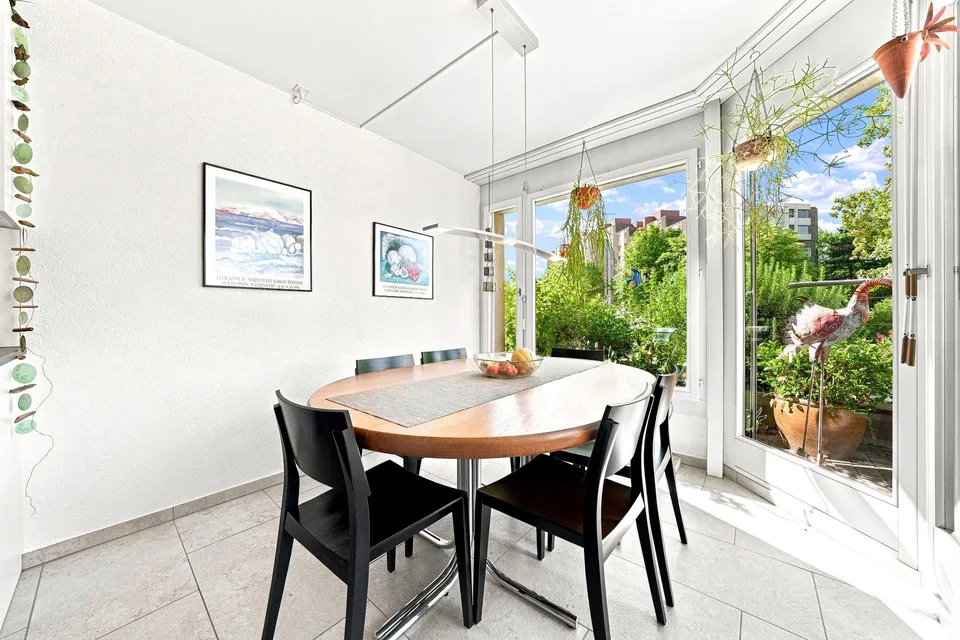 Modernes Wohnen mit sonniger Terrasse