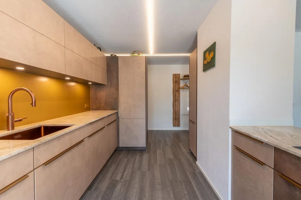 Appartement en attique avec terrasse de rêve, ascenseur et vue sur le Jura