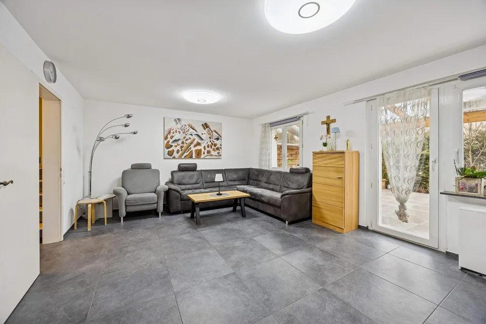 Renoviertes 5.5-Zimmer-Reihenhaus mit 166 m² Gesamtfläche & grosser...