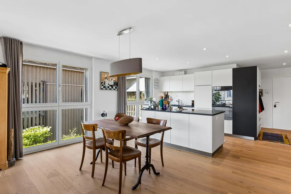 Staufen: Modern 4.5-room apartment with large balcony, quiet