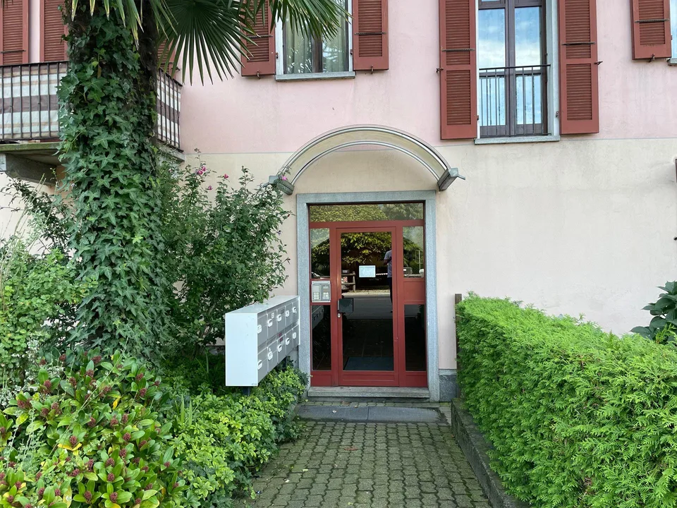 3.5-Zimmer-Maisonette mit Seesicht in Magadino - kaufen