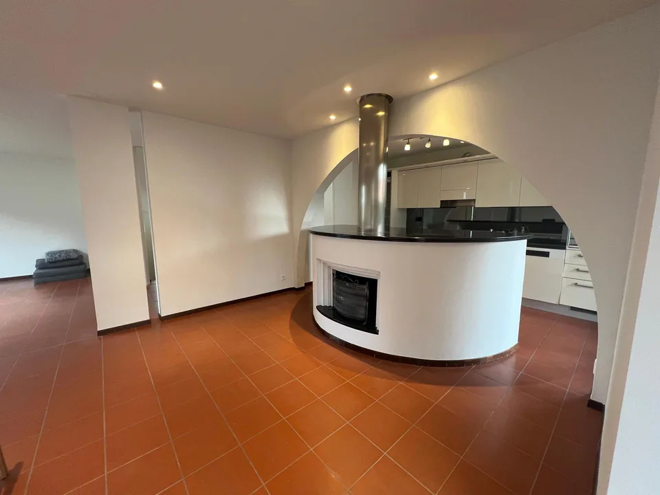 Casa unifamiliare 3 locali con giardino e box a Bedano