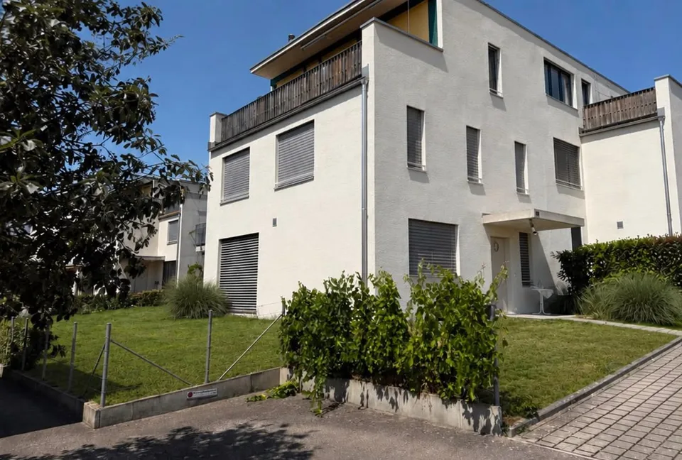WOHNEN AN RUHIGER UND ZENTRALER LAGE IN BIEL-BENKEN (BL)